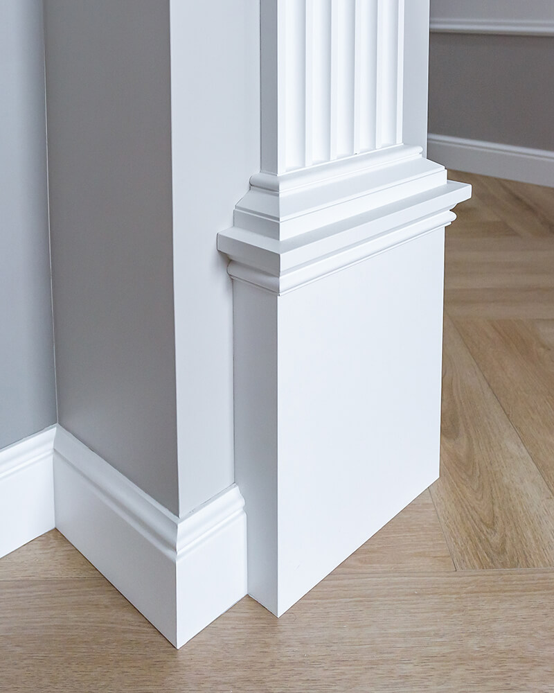 Crown moulding